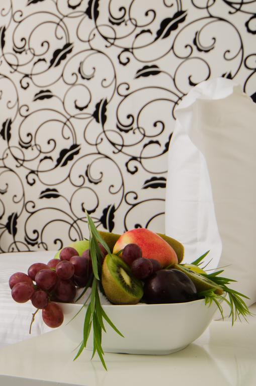 Executive Inn Дака Екстериор снимка